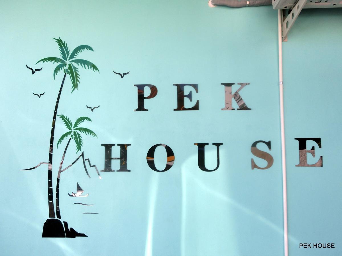 Ferienwohnung Pek House Phuket Exterior foto